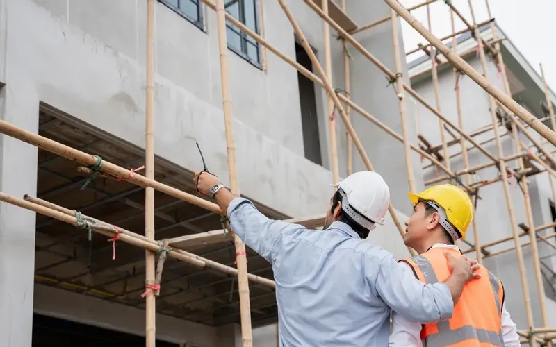 "Off-Plan vs. Ready Properties: Dubai's Unique Investment Choices" - Arabian Estates