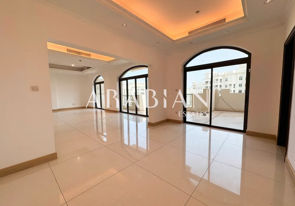 Golden Mile, Palm Jumeirah, Dubai