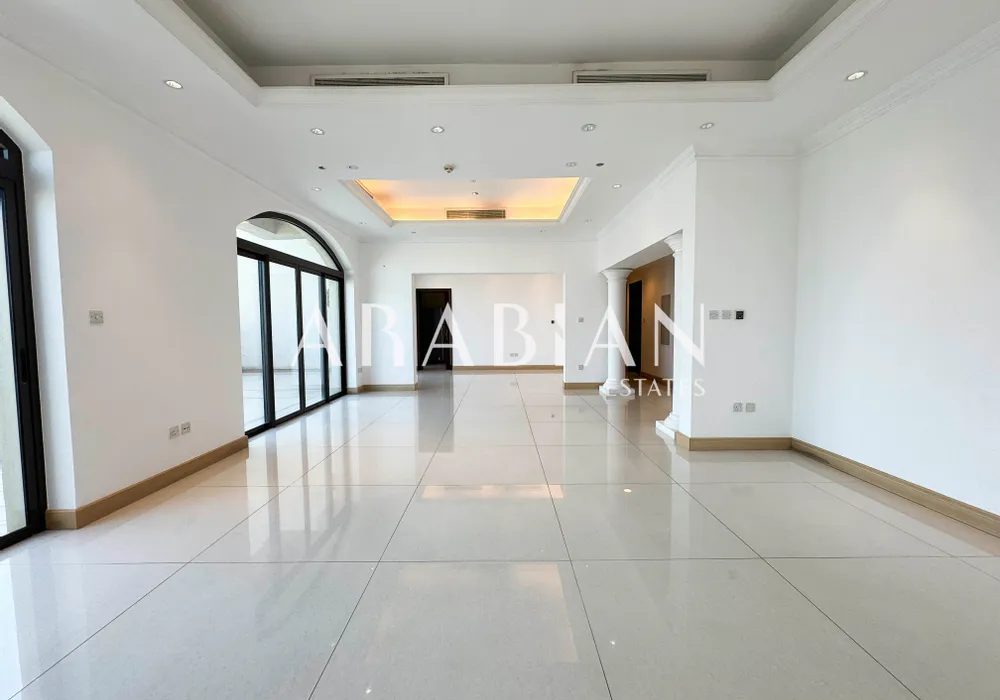 Golden Mile, Palm Jumeirah, Dubai