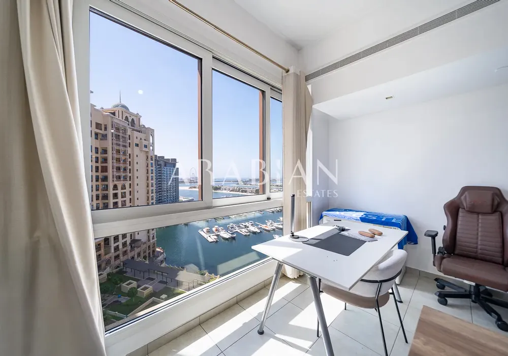 Marina Residences, Palm Jumeirah, Dubai