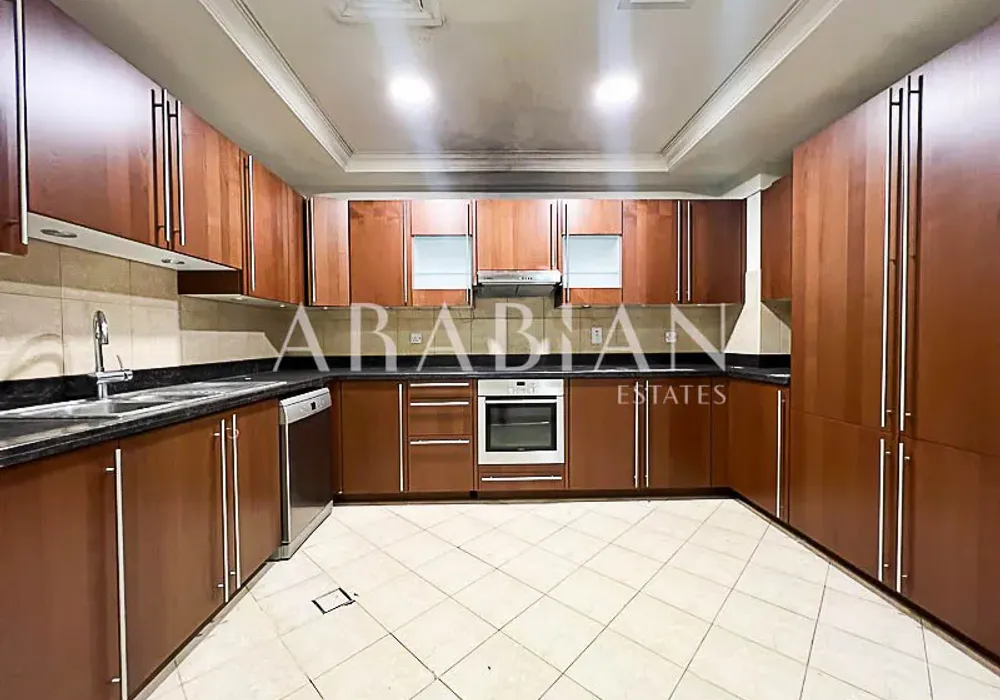 Golden Mile, Palm Jumeirah, Dubai