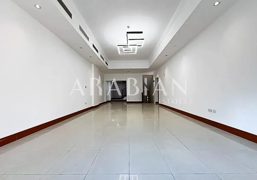 Golden Mile, Palm Jumeirah, Dubai