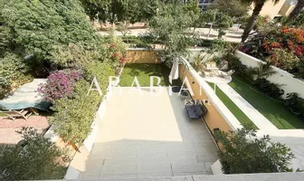 2 bedroom townhouse to rent - Arabian Estates